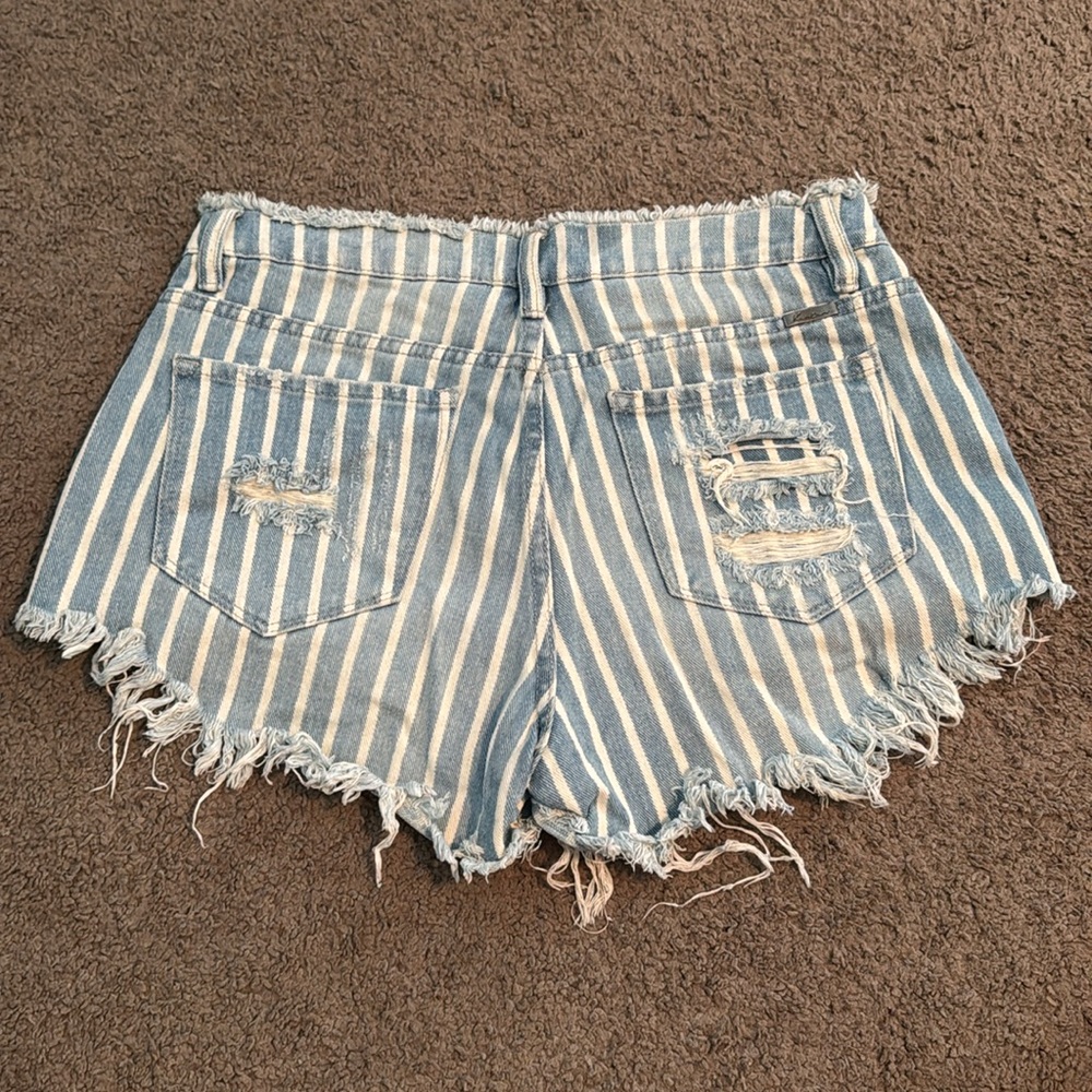 KanCan Blue and White Striped Jean Shorts with Frayed Hem - Picture 2 of 3